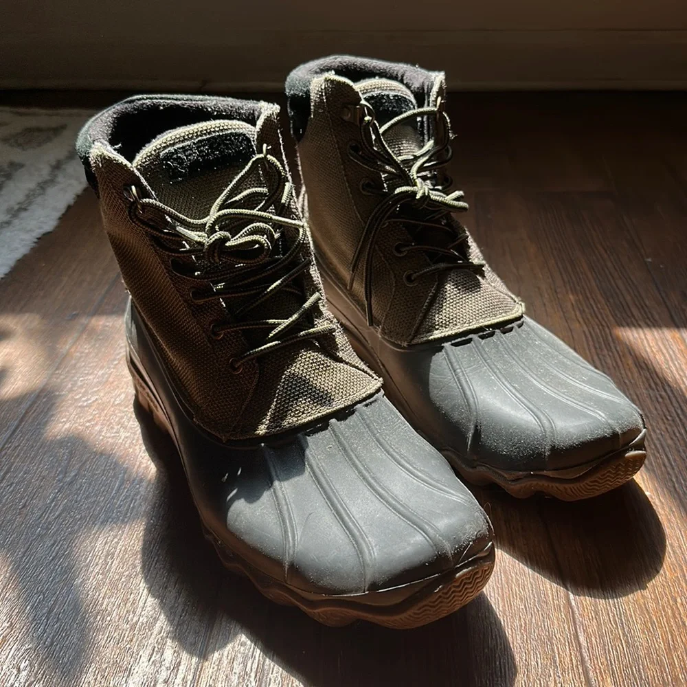 Sperry Winter Boots Menβs 10 - Picture 1 of 4